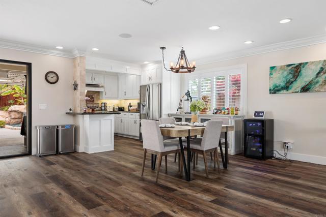 3984 Scott Dr., Carlsbad CA: https://media.crmls.org/mediaz/1250d537-7bda-4ca3-97f9-27f8d81ba67e.jpg