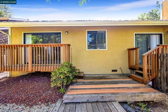 58 Ramsgate Lane, Pleasant Hill CA: https://media.crmls.org/mediaz/125139ae-f498-45d9-a750-a3a8c8ac5e21.jpg