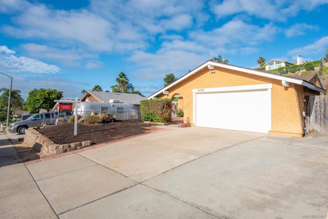 14728 Jeff Park Lane, Poway CA: https://media.crmls.org/mediaz/12515188-487a-4531-9c31-2003d498635f.jpg