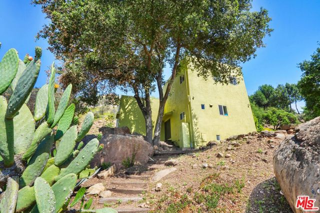 Drew Fenton | 190 Loma Metisse Road Malibu CA | MLS: 7251668