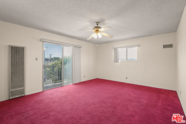 2101 N Almadale Avenue, Los Angeles CA: https://media.crmls.org/mediaz/125306b0-bfc3-41ba-a4fe-65238bbc92ea.jpg