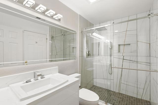6518 Monte Fuego, Rancho Santa Fe CA: https://media.crmls.org/mediaz/1253f793-c7a1-4d55-ac8d-3688d261dd78.jpg