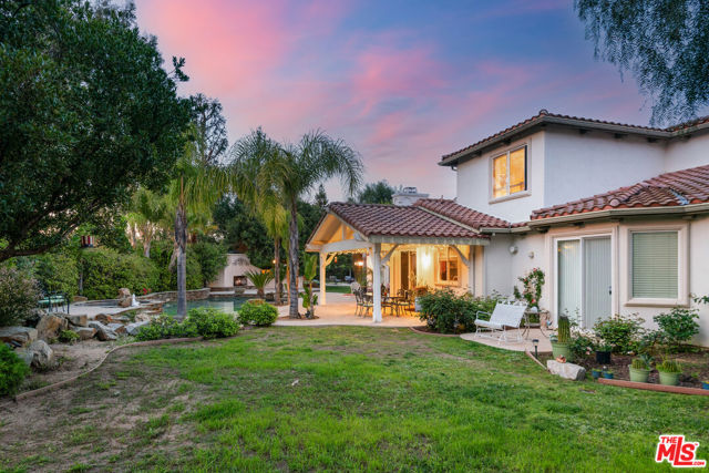 633 Noble Road, Simi Valley CA: https://media.crmls.org/mediaz/12540517-79ec-47db-8637-235a26b90c52.jpg