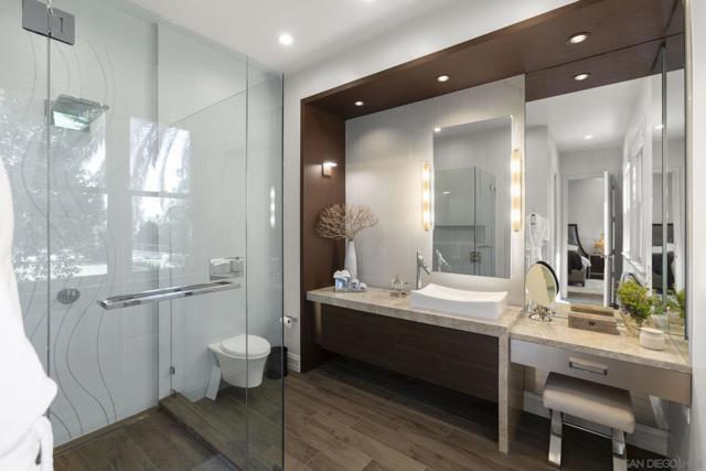 1515 El Camino Del Teatro, La Jolla CA: https://media.crmls.org/mediaz/12542b9d-5074-415f-9884-db10f8606d0c.jpg
