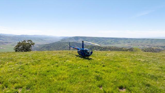 54800 Lonoak Road, King City CA: https://media.crmls.org/mediaz/12545c3e-39ae-4acc-8264-5ed91634b2ee.jpg