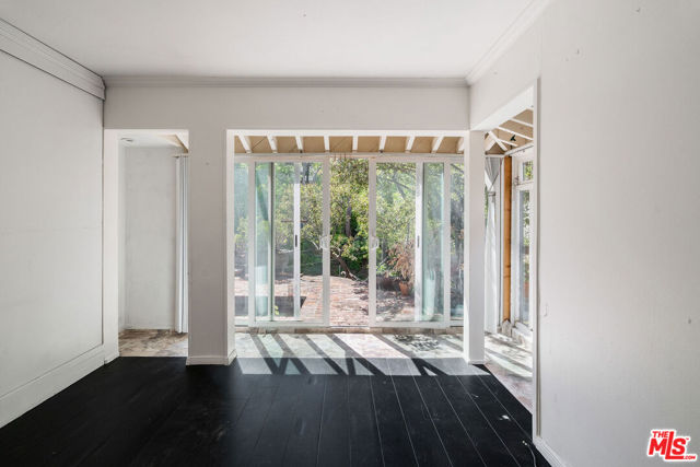 7319 Woodrow Wilson Drive, Los Angeles CA: https://media.crmls.org/mediaz/1255ee6c-fc7a-4ccf-b08a-a3dc35b61c21.jpg