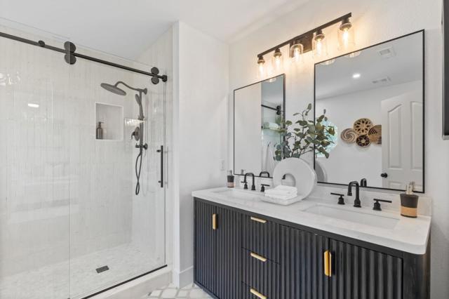 721 Hibiscus Place, San Jose CA: https://media.crmls.org/mediaz/12561829-2646-4532-b576-7fe73894078d.jpg