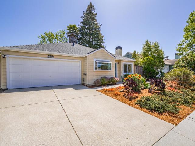 1331 Leila Court, Santa Cruz CA: https://media.crmls.org/mediaz/12562ad2-a256-4d9b-a01d-01b49127b778.jpg