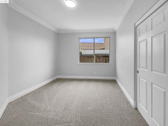 1127 Santa Margherita Way, Brentwood CA: https://media.crmls.org/mediaz/1256a087-0bc6-4338-ab84-ff5f0eb45ae6.jpg