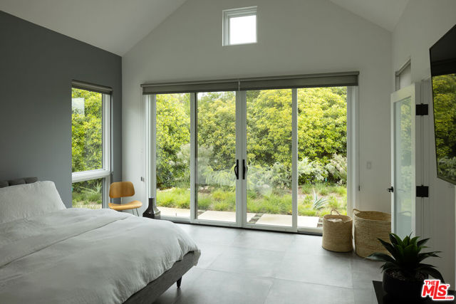 3155 Eucalyptus Hill Road, Santa Barbara CA: https://media.crmls.org/mediaz/1256e9f9-3717-47cf-a269-3fb097d2c826.jpg
