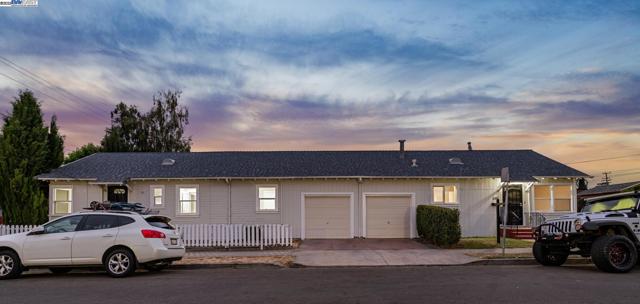 290 2Nd Ave, San Leandro CA: https://media.crmls.org/mediaz/12572450-54b2-4abe-952b-6d2016fedbfe.jpg