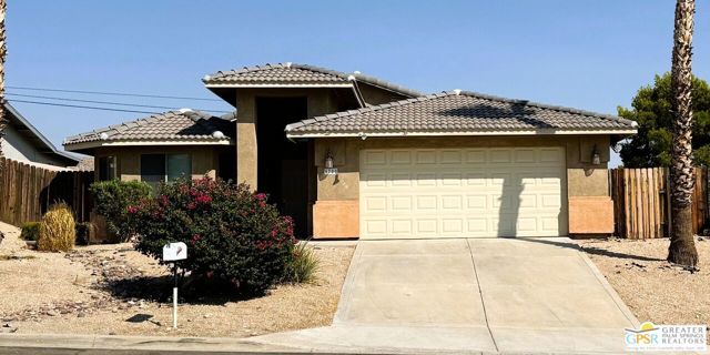 9700 Santa Cruz Road, Desert Hot Springs CA: https://media.crmls.org/mediaz/1257721e-5524-4ec9-9bdc-b21a1c0612e2.jpg