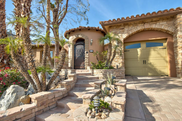 77170 Casa Del Sol, La Quinta CA: https://media.crmls.org/mediaz/1257f097-59bc-4903-a2b4-f78443b58f72.jpg