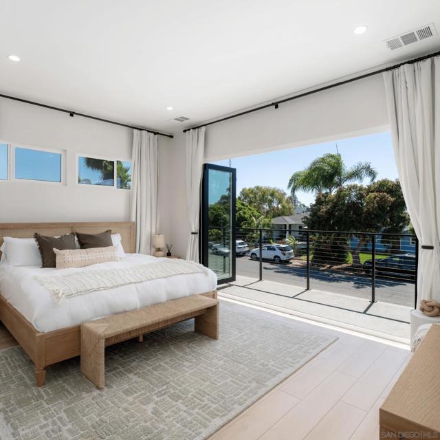 5140 Los Robles Drive, Carlsbad CA: https://media.crmls.org/mediaz/125824d1-8cfd-4ee1-aaeb-2b8133fe7a16.jpg