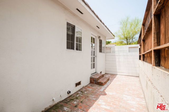 1405 OCEAN PARK Boulevard, D photo 7