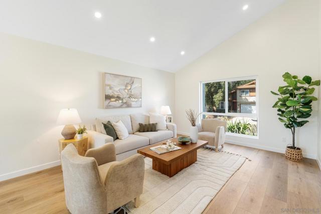Image 4 of 44 For 9585 Vista Tercera