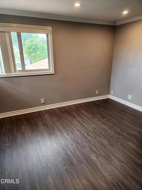 13644 Deering Lane, Moorpark CA: https://media.crmls.org/mediaz/1258d913-76bf-4afa-9cda-9c599ff791e1.jpg