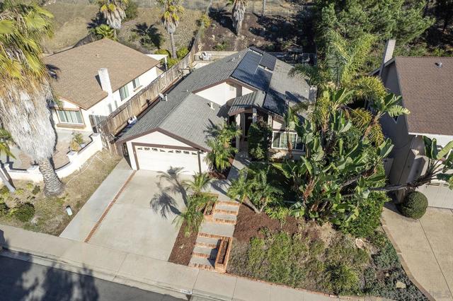 13647 Paseo Cardiel, San Diego CA: https://media.crmls.org/mediaz/12590b83-b0fb-4d97-bc6f-69d605ff09c3.jpg