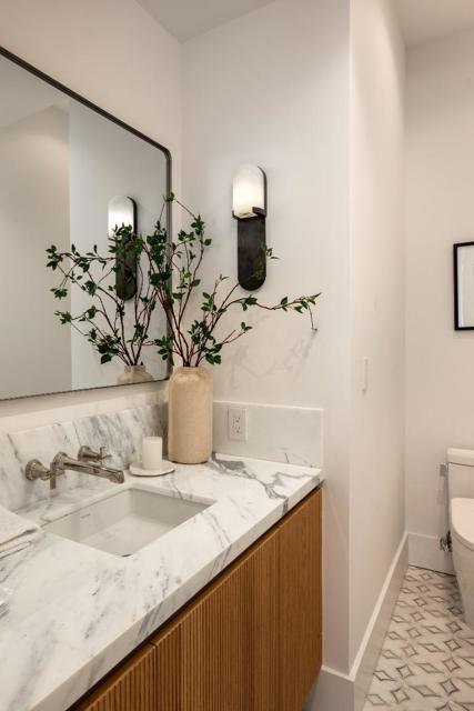 1307 University Avenue, Palo Alto CA: https://media.crmls.org/mediaz/12598d0a-8997-4913-aeca-d1b112bbd981.jpg