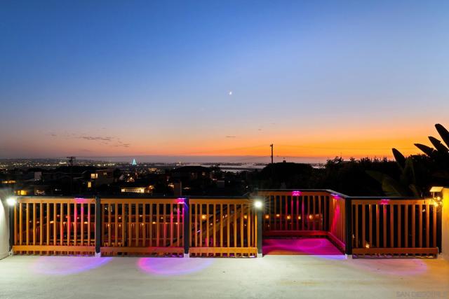 2736 Burgener Blvd, San Diego CA: https://media.crmls.org/mediaz/1259a00c-55b9-48d2-a778-d54a7c921fab.jpg