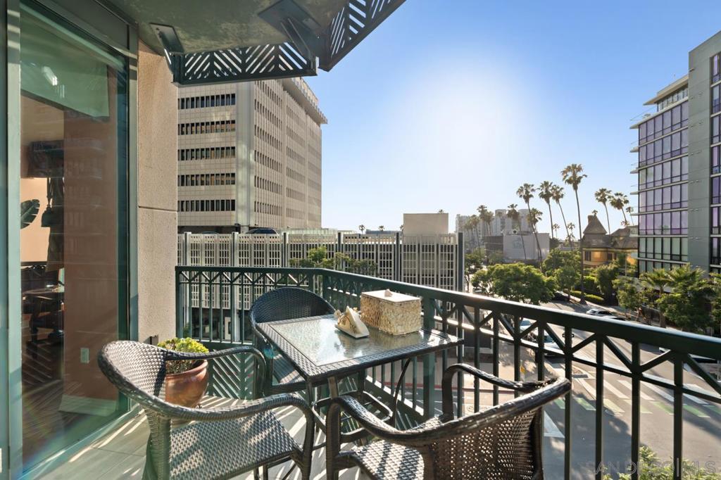 2500 6th Ave #404