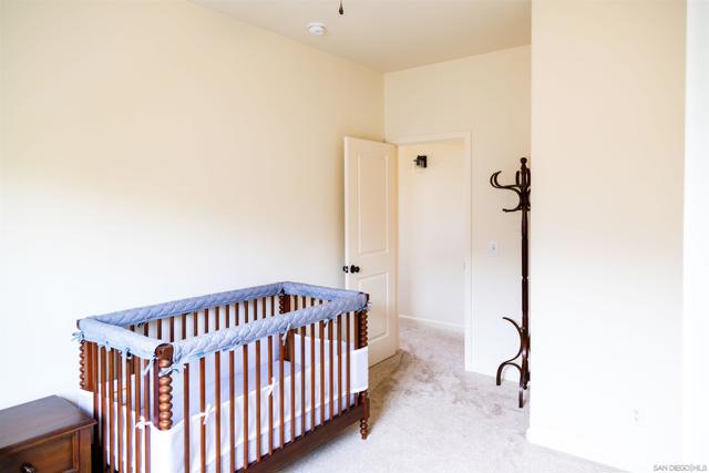 130 Scenic Dr, El Cajon CA: https://media.crmls.org/mediaz/125b48bc-ae97-4949-983a-cc720ea5573d.jpg