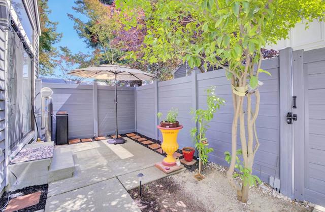 5391 Black Avenue, Pleasanton CA: https://media.crmls.org/mediaz/125c62f8-109f-49e2-b778-6649f4b47caf.jpg