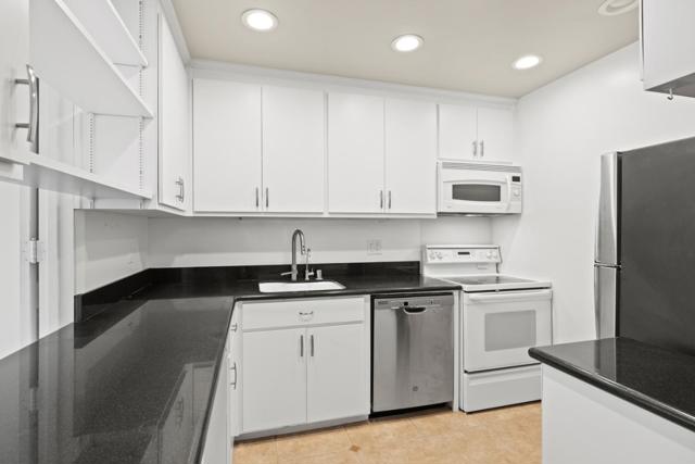 200 Elm Street, San Mateo CA: https://media.crmls.org/mediaz/125c986d-6bd2-4737-9121-9d77cf2514f7.jpg