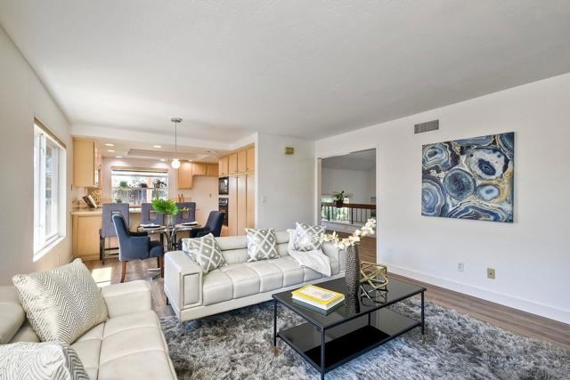 10434 Woodchuck Pt, San Diego CA: https://media.crmls.org/mediaz/125cc69a-5e66-40c7-9118-55a69c05d074.jpg
