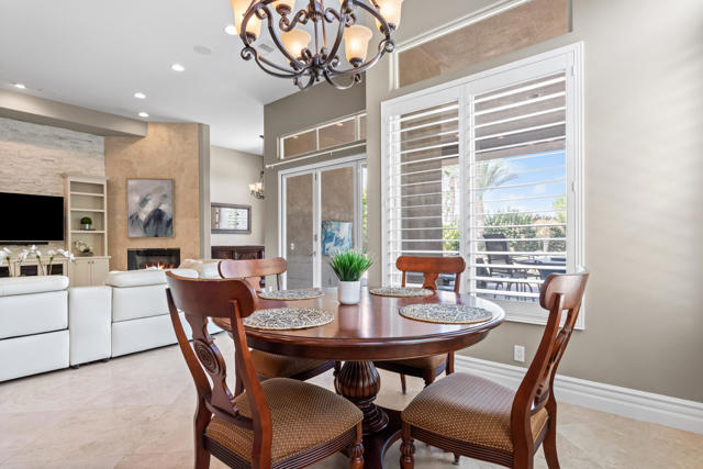 Image 17 of 121 For 80350 Via Castellana