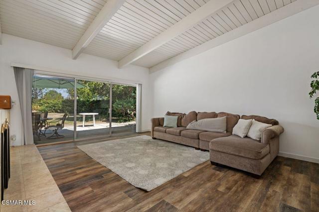 5708 Wilhelmina Avenue, Woodland Hills CA: https://media.crmls.org/mediaz/125d7cdc-fc97-49f8-887b-39f2353a809e.jpg