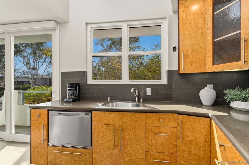 438 La Mesa Ave - photo 13