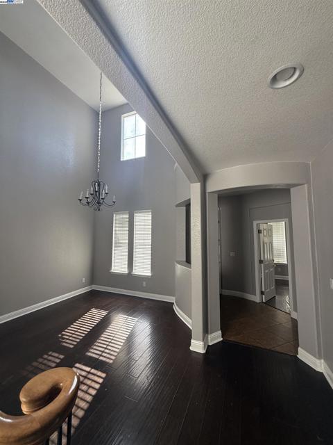Image 34 of 44 For 9471 Mourverde Court