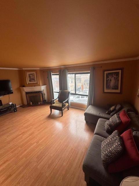 239 Miriam Street, Daly City CA: https://media.crmls.org/mediaz/125f4543-f89d-40d1-8873-2004fc060362.jpg