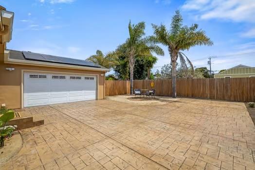 425 Alcalde Avenue, Monterey CA: https://media.crmls.org/mediaz/125feed6-ecc9-46dc-a158-c5ea1340d525.jpg
