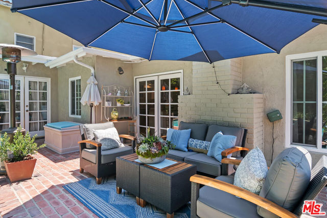 13155 Hartsook Street, Sherman Oaks CA: https://media.crmls.org/mediaz/12607d26-3bb0-4ccc-90d7-c1e9588db4da.jpg