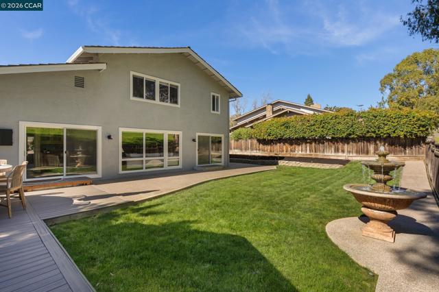 Image 26 of 32 For 855 Columbine Ct