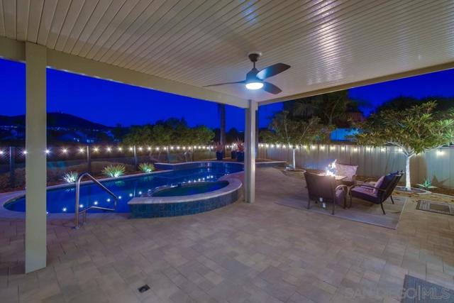 13559 Chaco Ct, San Diego CA: https://media.crmls.org/mediaz/12608f9e-e4ef-4bf0-8a3d-3170b257506b.jpg