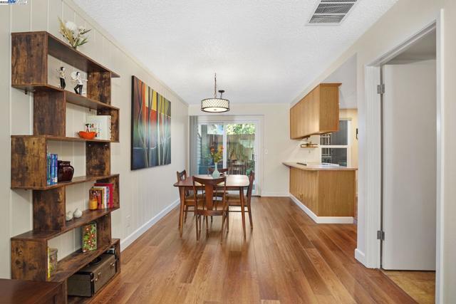 627 Military E St, Benicia CA: https://media.crmls.org/mediaz/1260f6d7-4cd7-46ac-9a62-ad8dbc3a3cc4.jpg
