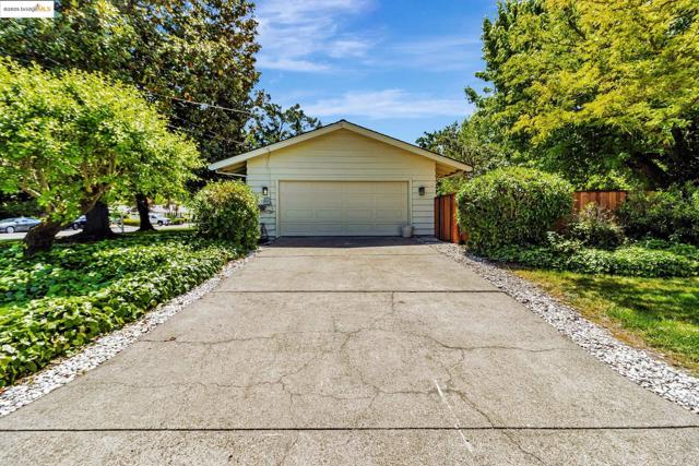 Image 33 of 34 For 545 Silverado Dr