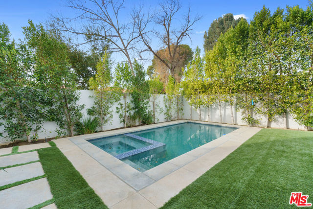 Pool/spa