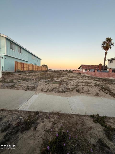 920 CATAMARAN Street, Oxnard CA: https://media.crmls.org/mediaz/12641b75-db3d-4bac-8ef9-51279d3d9171.jpg