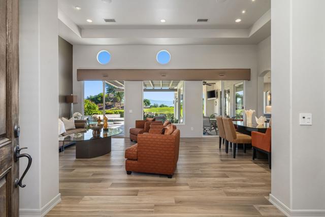 350 Loch Lomond Road, Rancho Mirage CA: https://media.crmls.org/mediaz/1264395d-5f10-4f67-9c52-b77a335bcbc3.jpg