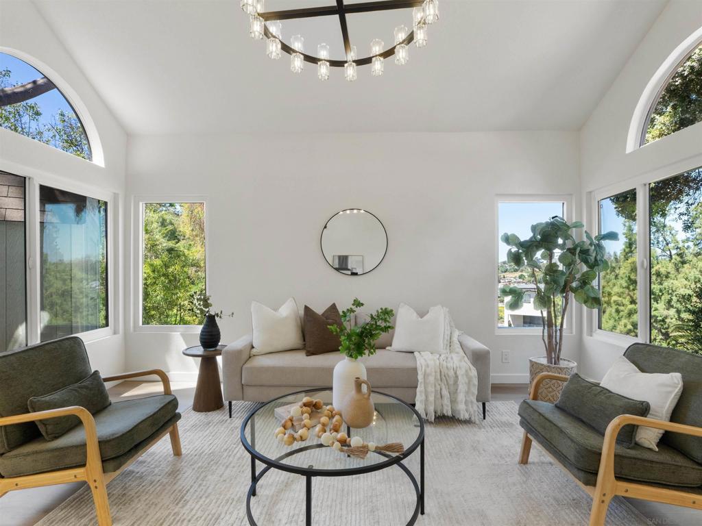 2277 Dunstan - photo 8