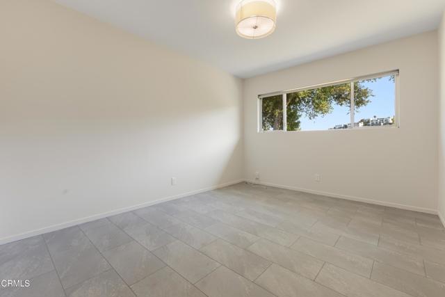 2657 Zorada Drive, Los Angeles CA: https://media.crmls.org/mediaz/1265a299-8375-4a1d-aea5-3d4d08501955.jpg