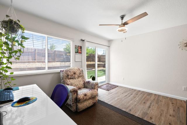 4165 Ernestine Way, North Highlands CA: https://media.crmls.org/mediaz/1265d0c8-f46a-4474-b8c8-1c402ff85ed2.jpg
