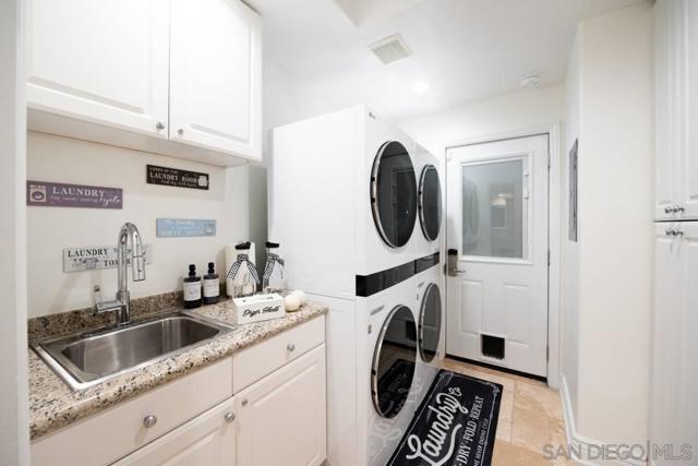 28382 Beija Flor, Valley Center CA: https://media.crmls.org/mediaz/126746ea-2b89-412f-8a2d-ff8e02e65bfc.jpg