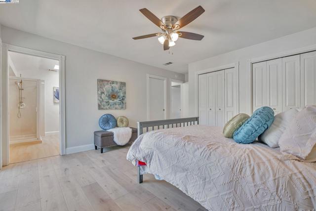 36339 Beech Pl, Newark CA: https://media.crmls.org/mediaz/1268000f-24a6-421b-9bb2-73c5e1cfa67d.jpg