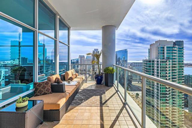 Image 8 of 60 For 1262 Kettner Blvd  3202