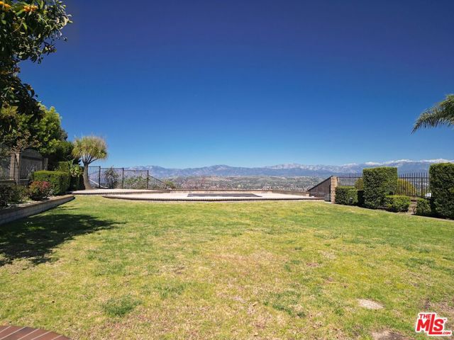 1995 Peaceful Hills Rd, Diamond Bar CA: https://media.crmls.org/mediaz/1268de19-f941-4d66-8af6-a643b768fef1.jpg